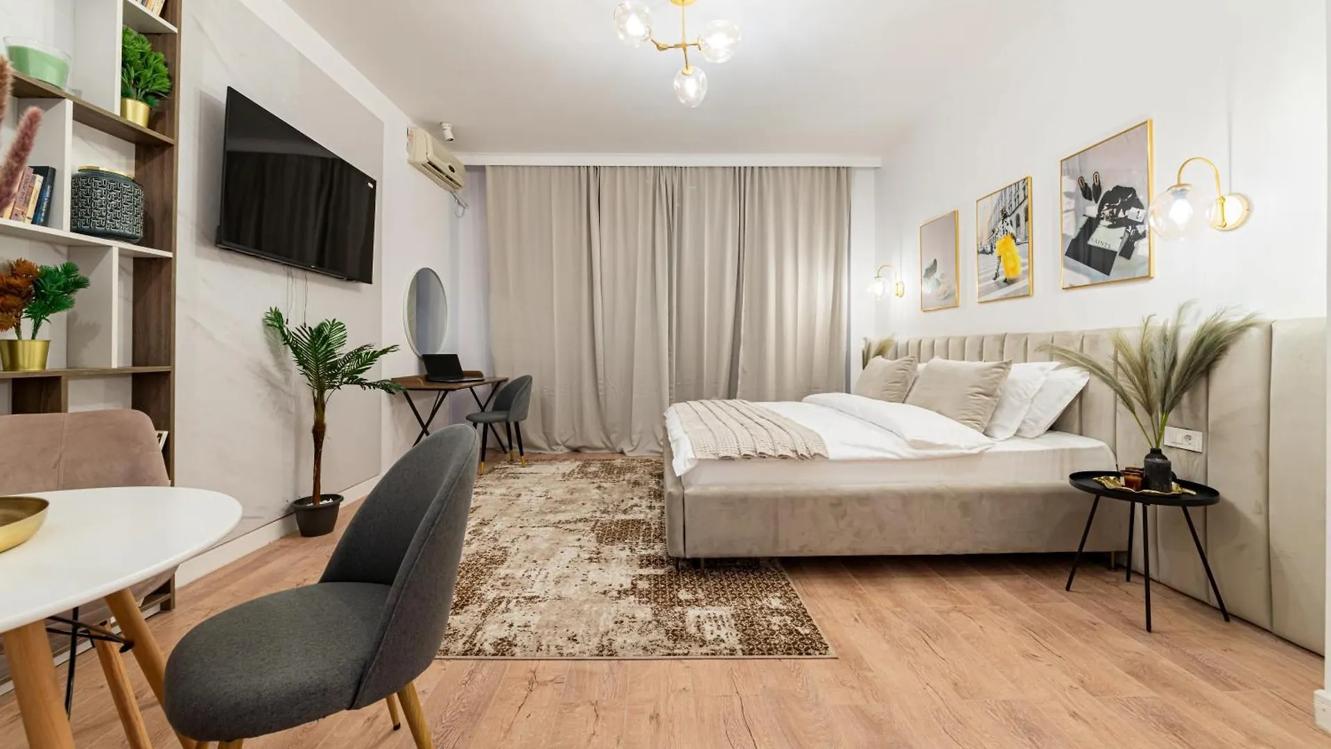 Central Square Haven B With Balcony Bucharest